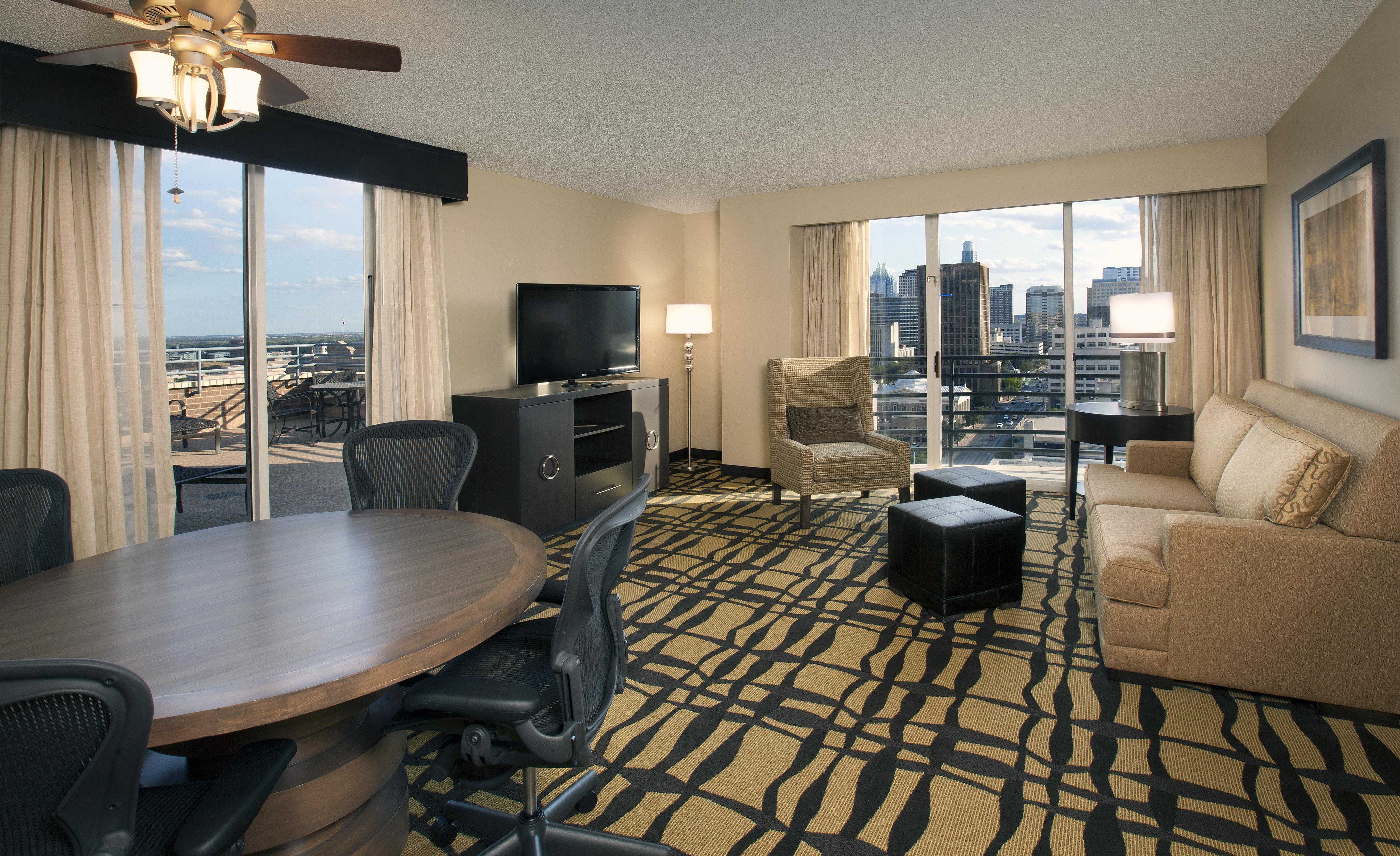 Doubletree Suites By Hilton Austin Downtown Capitol Oda fotoğraf