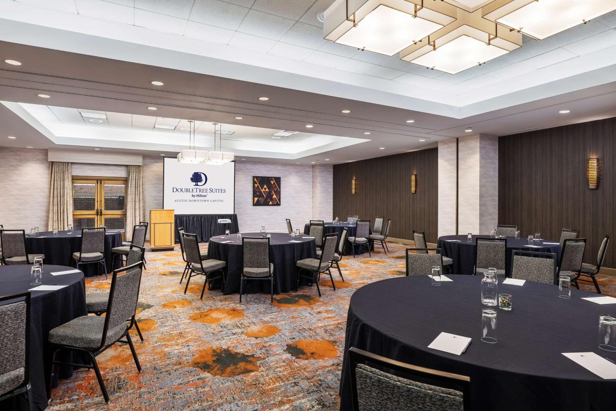 Doubletree Suites By Hilton Austin Downtown Capitol Dış mekan fotoğraf