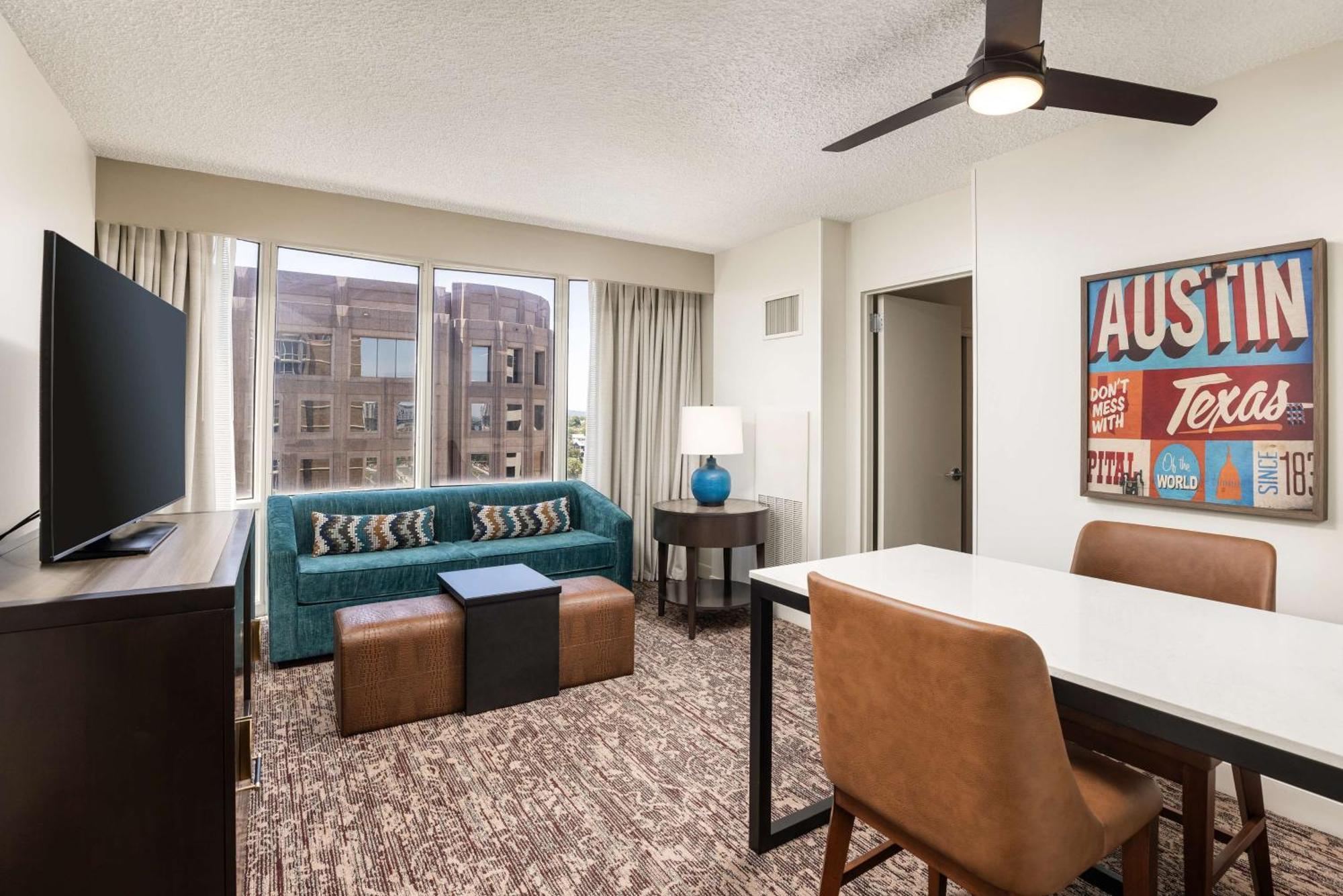 Doubletree Suites By Hilton Austin Downtown Capitol Dış mekan fotoğraf