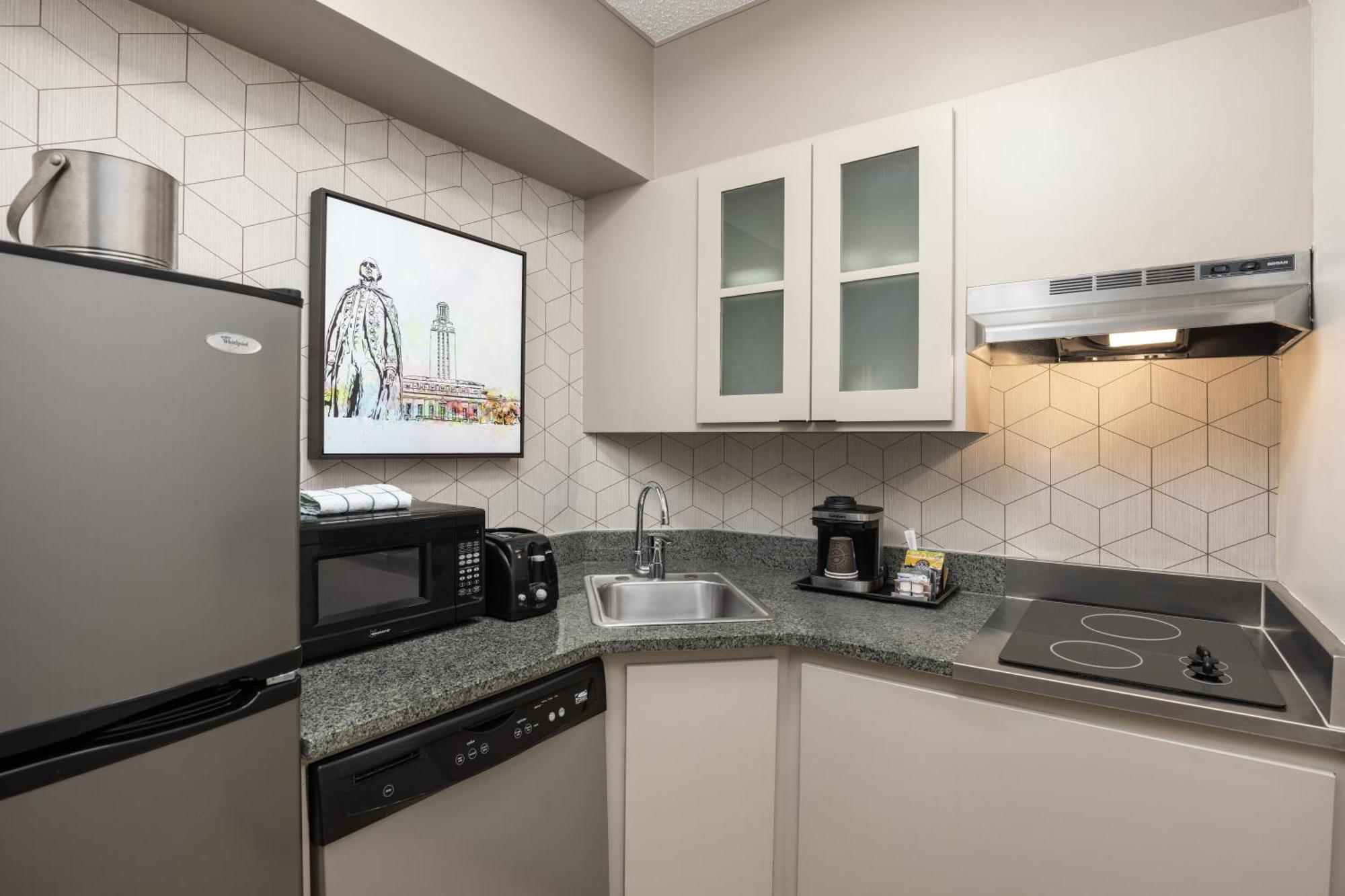 Doubletree Suites By Hilton Austin Downtown Capitol Dış mekan fotoğraf