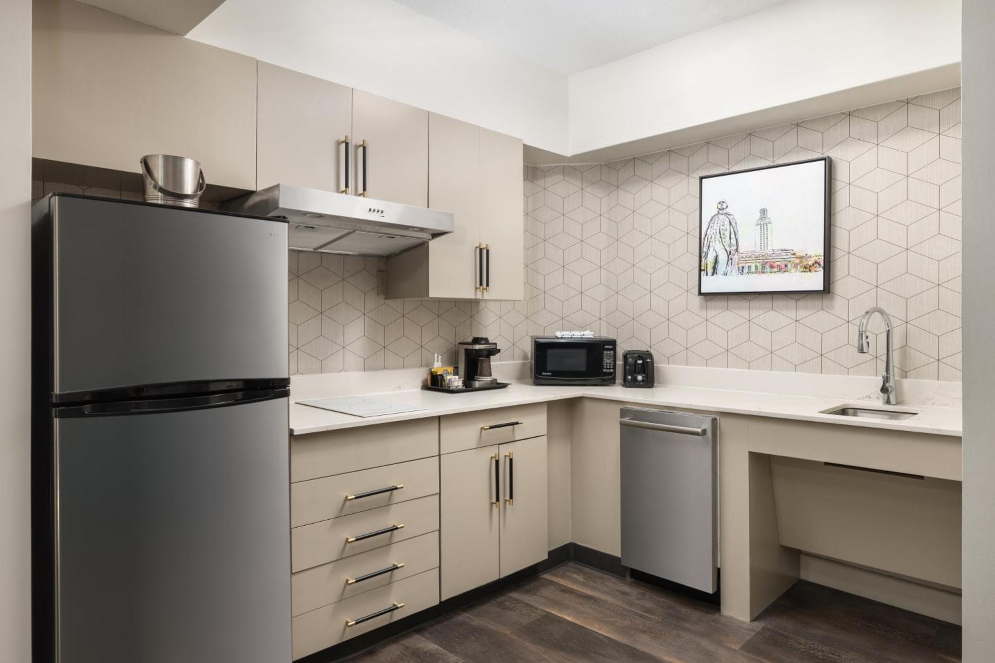 Doubletree Suites By Hilton Austin Downtown Capitol Dış mekan fotoğraf
